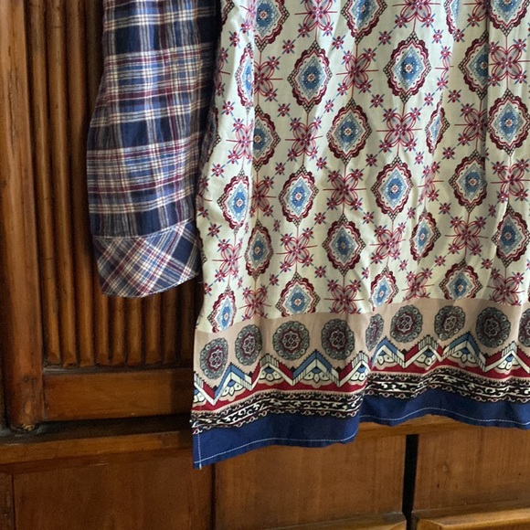 Altar’d State Women’s Shirt - Picture 11 of 12